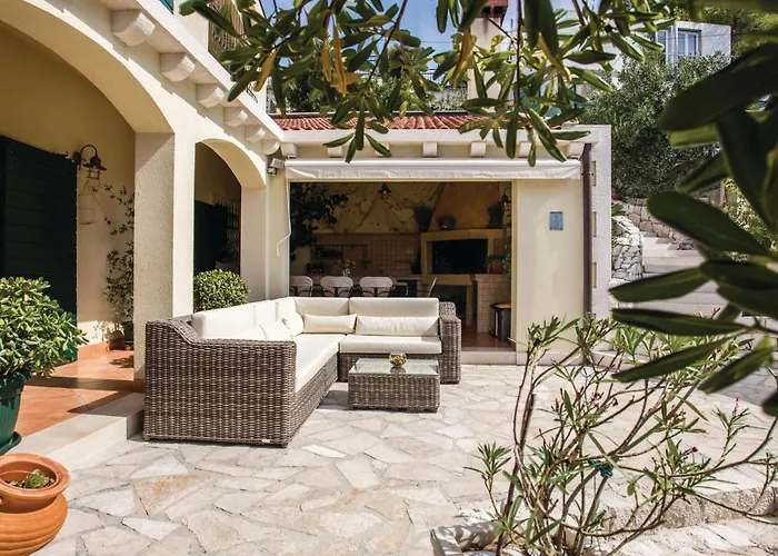 Four-bedroom In Σπίτι διακοπών Klek