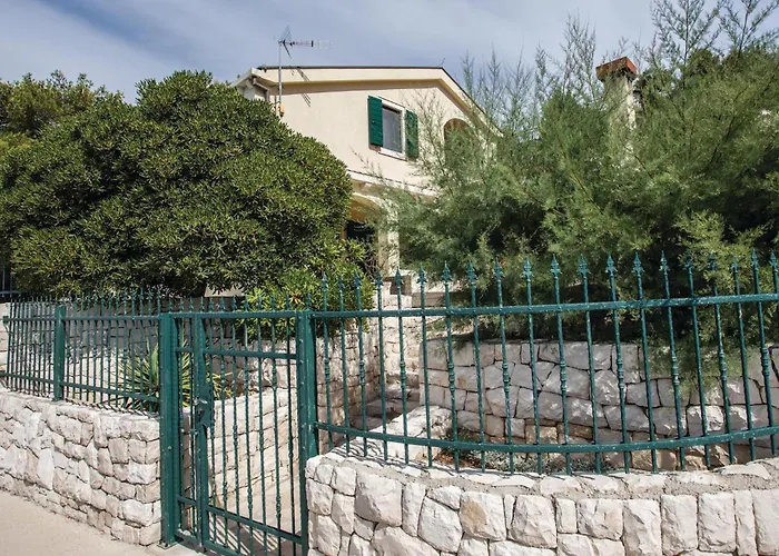Four-bedroom In Σπίτι διακοπών Klek