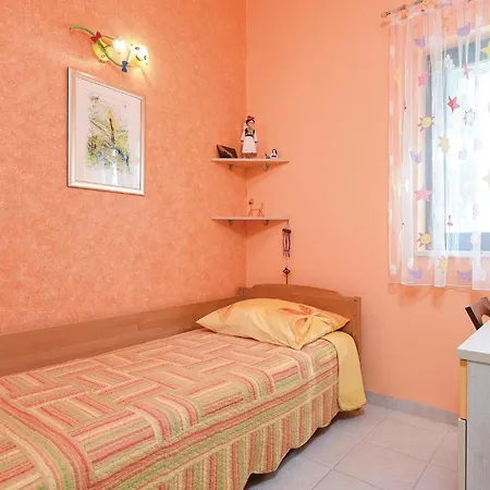 Four-bedroom In * كليك